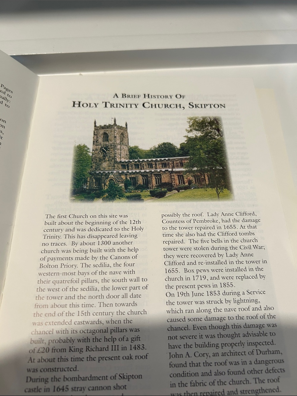 3 Brochures England’s churches and Abbeys - Picture 5 of 7